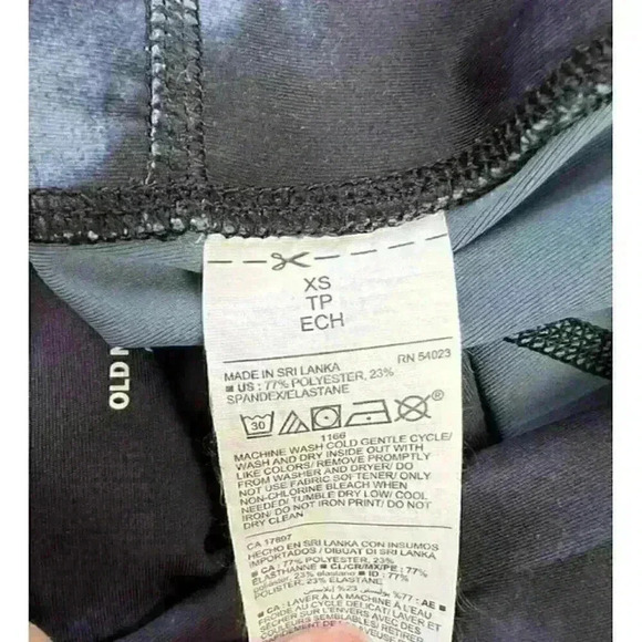 Old Navy Womens Powersoft Extra High Rise Galaxy Leggings Hidden Pocket Sz XS - Picture 10 of 10